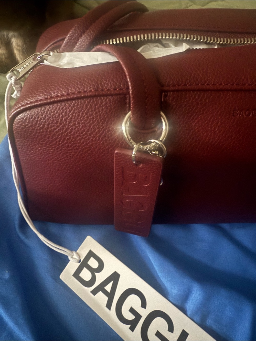BAGGU Burgundy Pebbled Leather Shoulder Bag - Picture 7 of 8